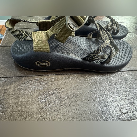 CHACO Women's ZX/2 Classic Army Green Size 9 Strappy Sandal Adjustable - Picture 2 of 8